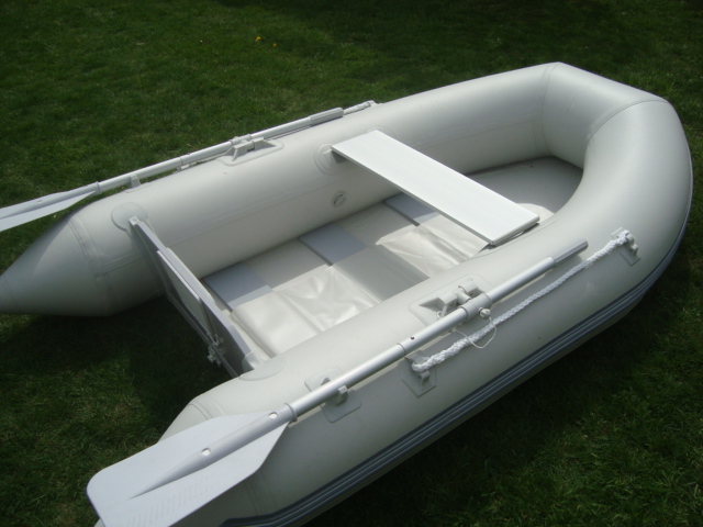 7.5 foot (230 cm) Inflatable Synthetic Rubber RIB (Slat) Boat